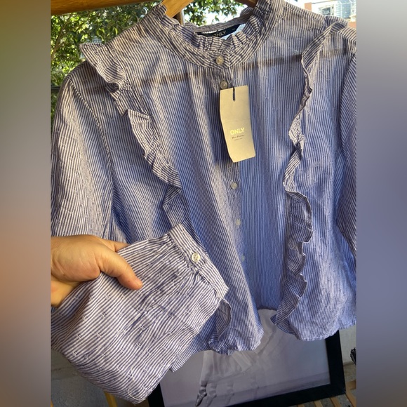 ONLY Tops. Size - 42 - Picture 6 of 7